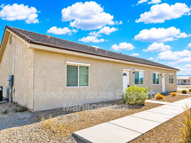 1121 Sixshooter Ave