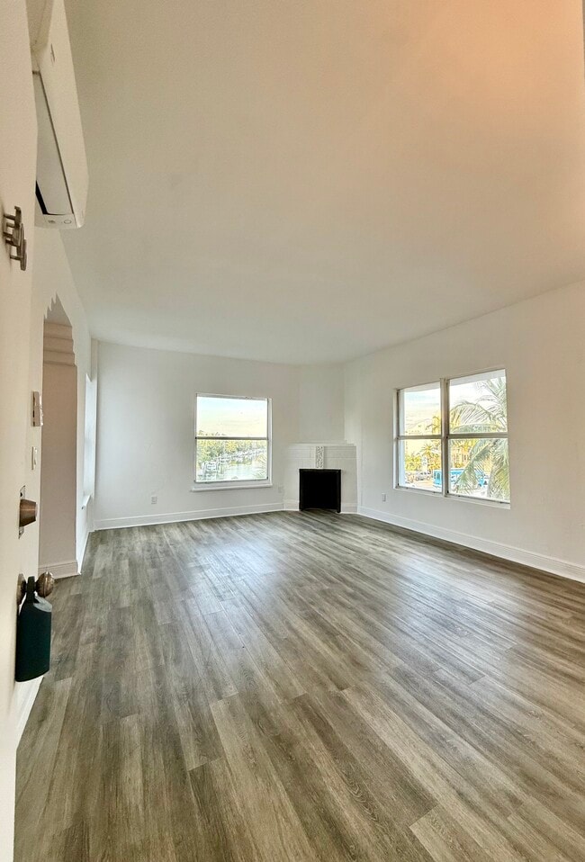 Photo - 4035 N Meridian Ave