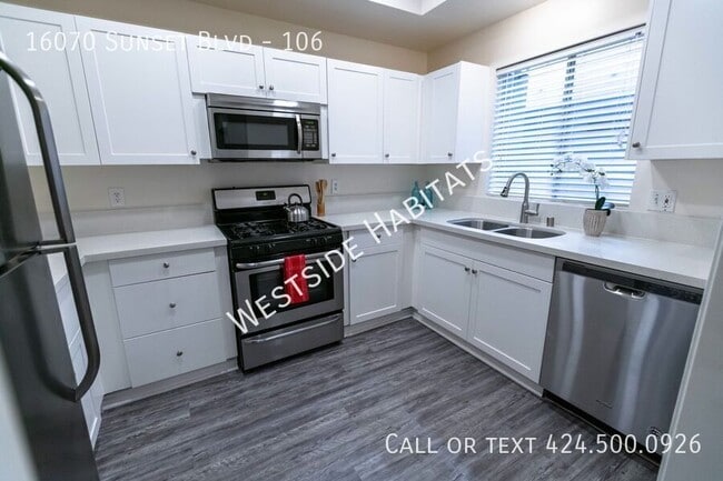 Photo - 16070 Sunset Blvd Unidad 106