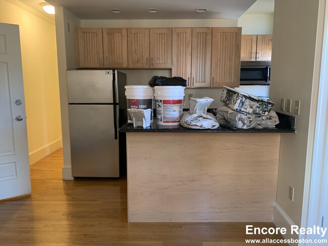 Photo - 195 Commonwealth Ave Unit 7