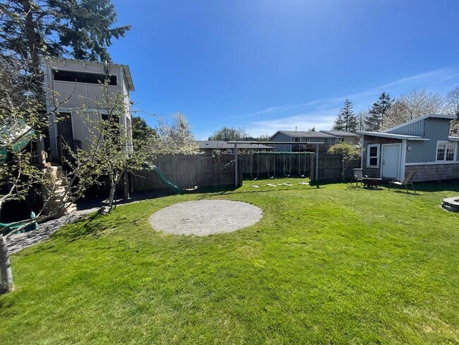 Photo - 2409 32nd St