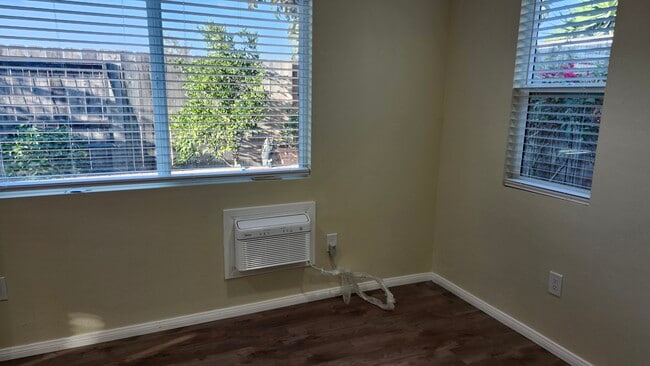 Building Photo - 7774 Jade Coast Rd Unit Jade