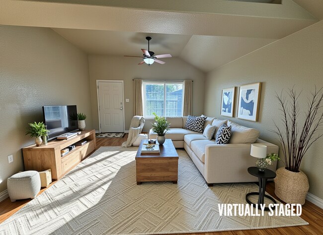 Photo - 3003 Baldwin Loop Unit A