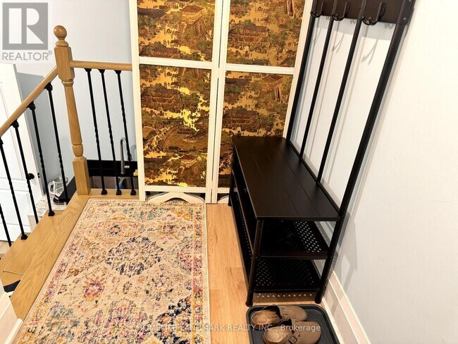 Photo - 33 Luzon Ave