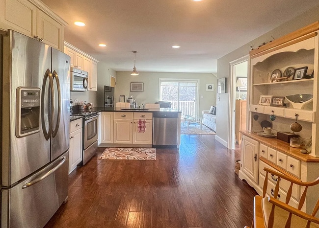 Photo - 2 Davis Point Ln Unit 2B