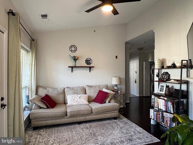 Photo - 4551 Strutfield Ln Unit 4402