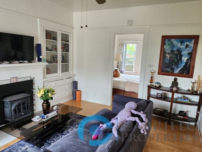 4316 1/2 Cleveland Ave - 4316 1/2 Cleveland Ave Condo