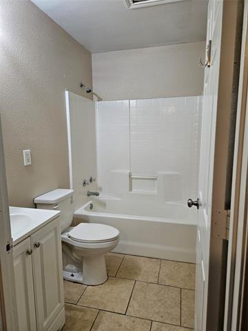 Photo - 225 E Craven Ave