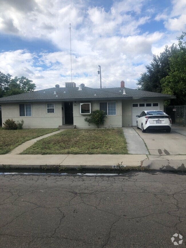 Building Photo - STOP BY, PEEK THROUGH THE WINDOWS AND EXPL... Rental