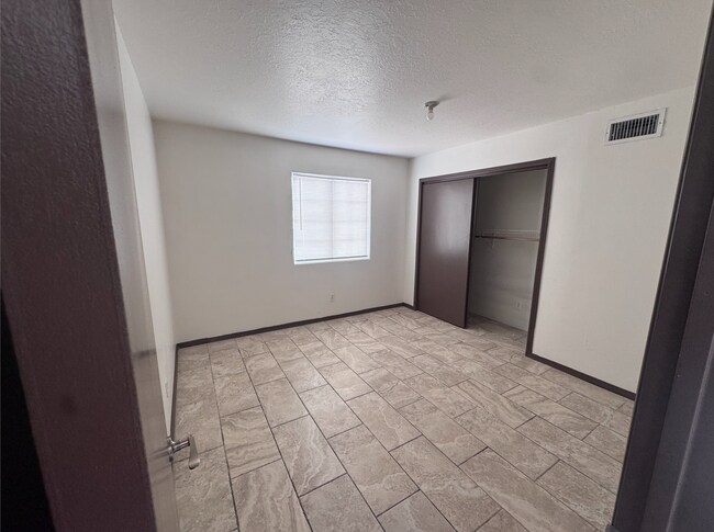 Photo - 240 Wheeler Ave SE Unidad B