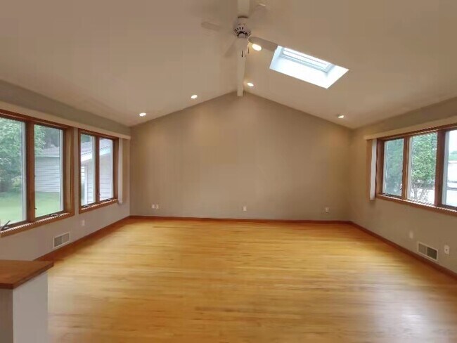 Photo - 100 Martha Rd Unit 1