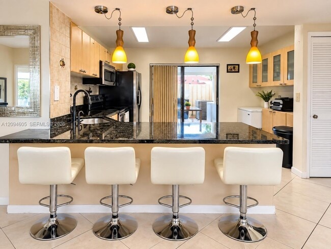 1807 SW 107th Ave