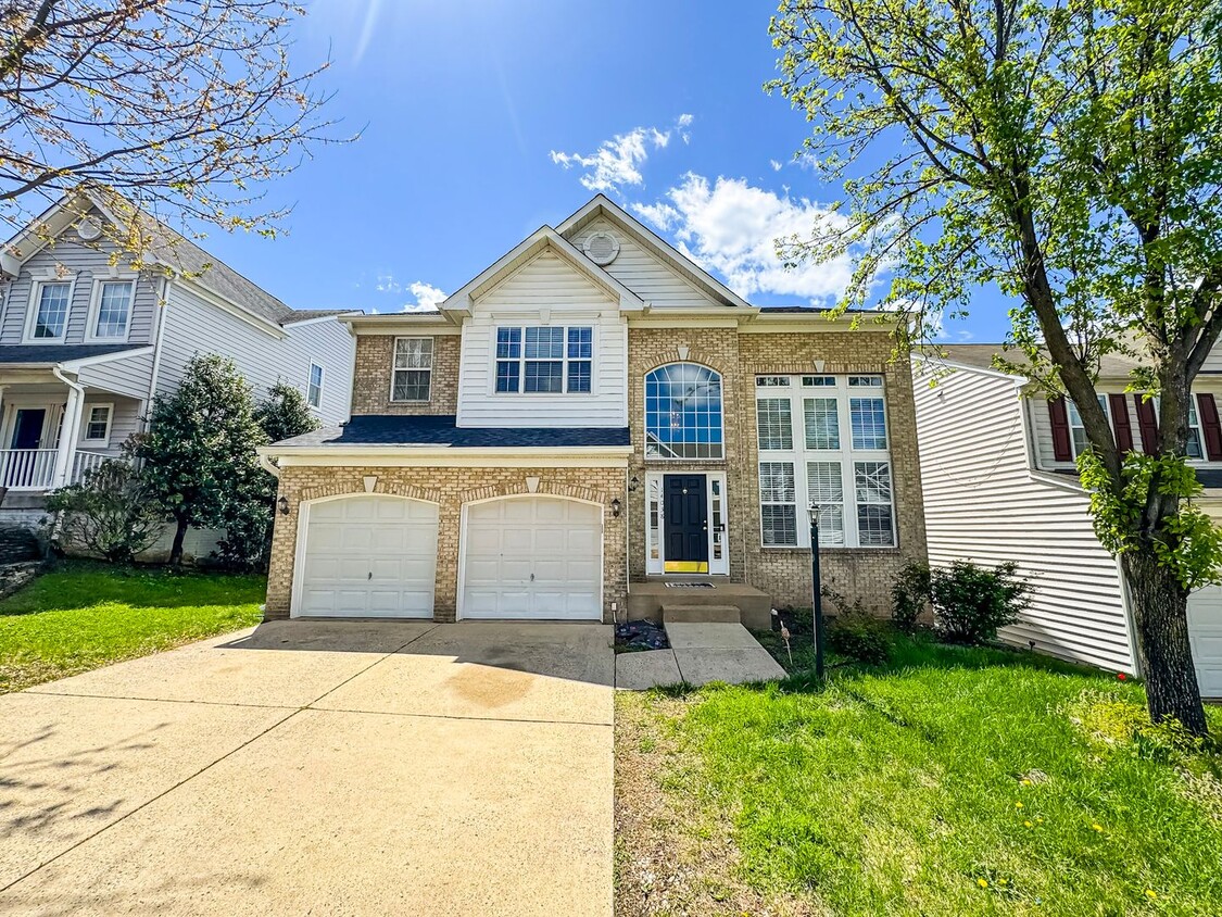Fantastic 4 Bed 3.5 Bath 2 Den Home In Des... - Fantastic 4 Bed 3.5 Bath 2 Den Home In Des...