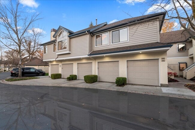 Photo - 2-bedroom 2-bathroom condo, located steps from the Boise River Greenbelt