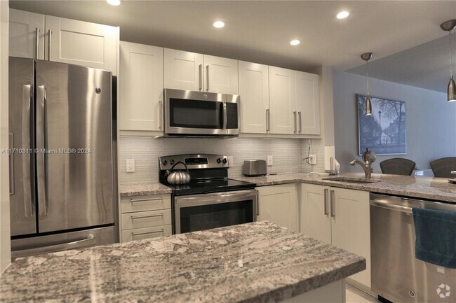 Building Photo - 470 Paradise Isle Blvd Unit 107 Rental