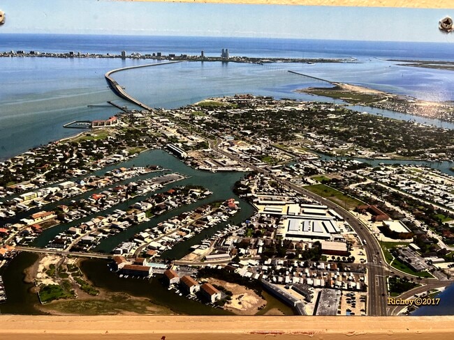 Building Photo - 102 W Corral St Unit 3