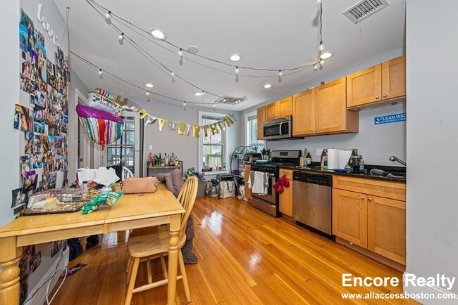 Photo - 70 Hillside St Unidad 3