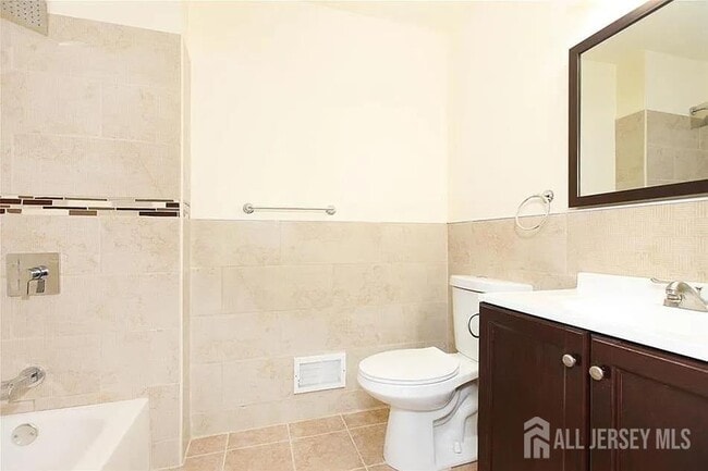 Photo - 155 Darwin Ln
