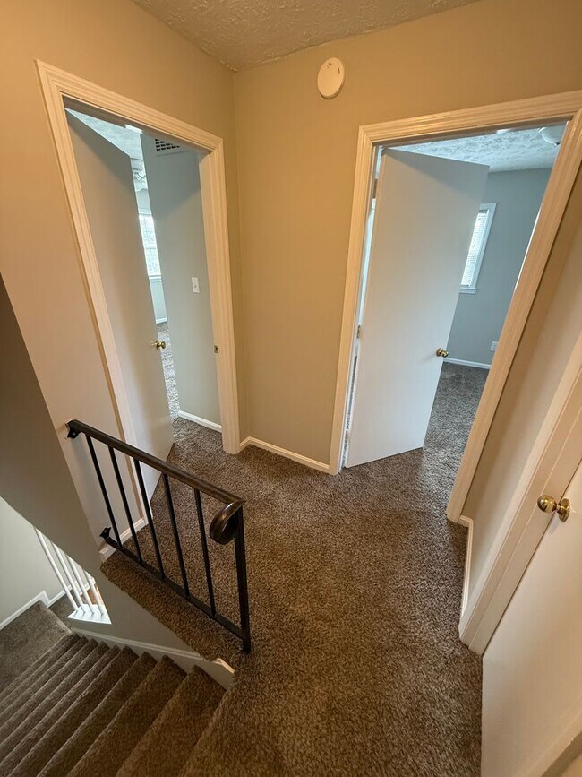 Photo - 3-bedroom, 2 full bath duplex in the desirable Lansdowne area offers comfort and convenience.