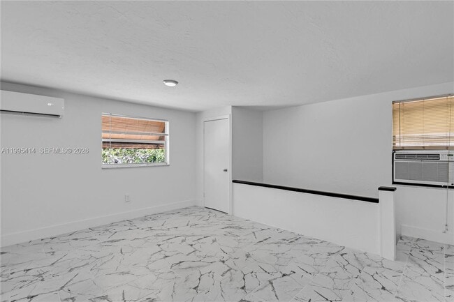 Photo - 54 NW 62nd St Unidad 1