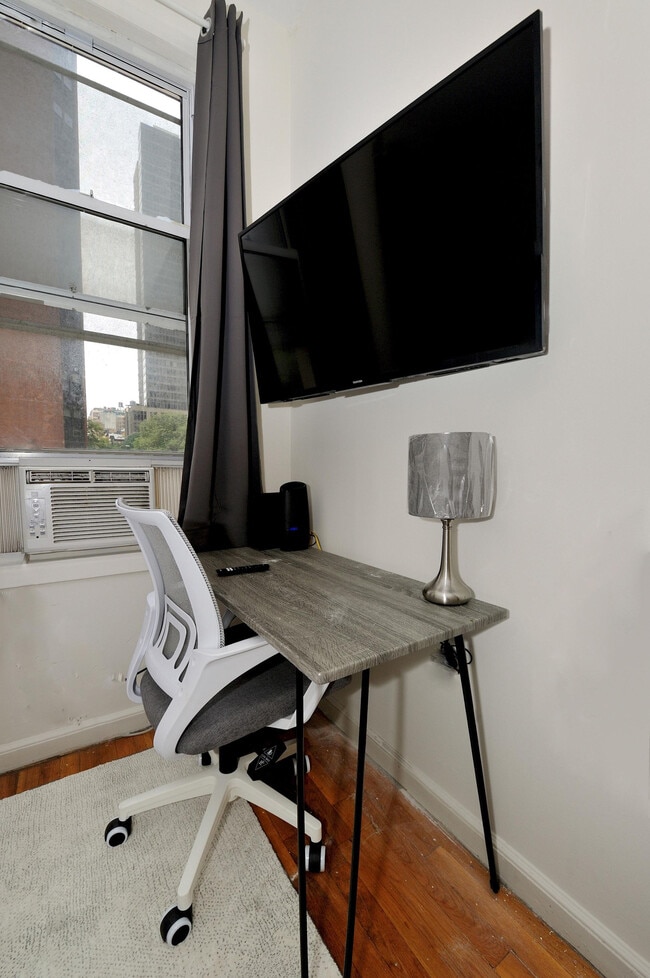 Photo - 7 E 91st St Unit FL4-ID1039009P