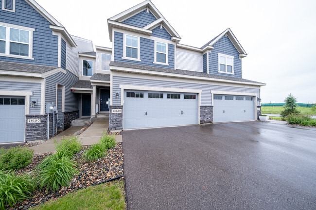 Photo - 14160 Addison Trl Townhome