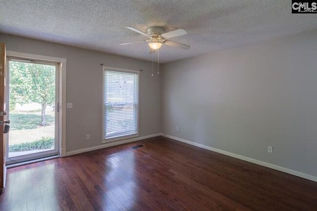 Photo - Sensational Three Bedroom Home Located in the Earlewood Community!