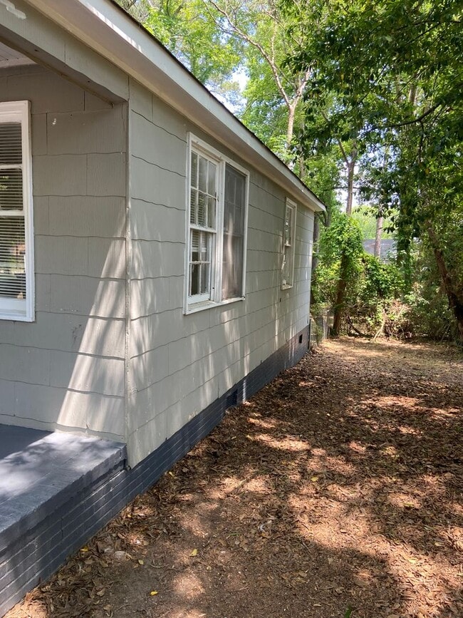 Photo - **AVAILABLE NOW** 2 Bedroom / 1 Bathroom Home for Rent in Columbus, GA***