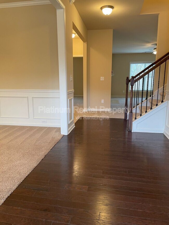 Photo - 5755 Rialto Way