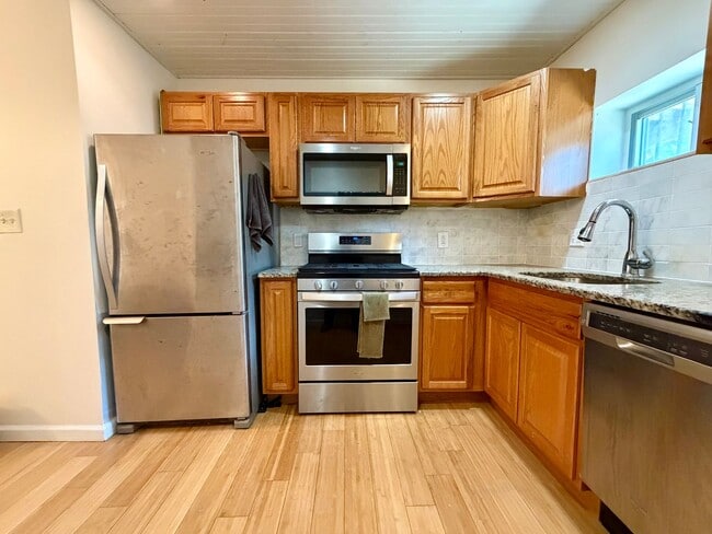 Photo - Stunning 3-Bedroom/1.5 Bathroom Townhome in West Passyunk! Available NOW!