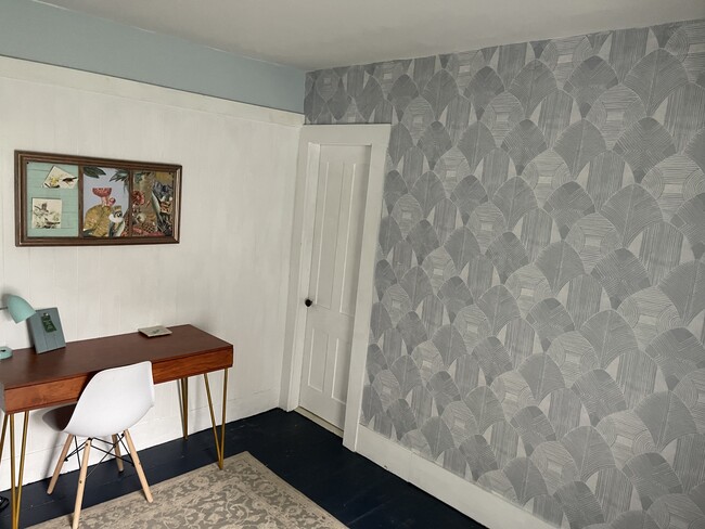 Office - 198 S Main St Unit Blue Bird Apt B