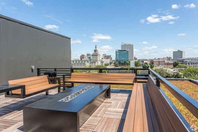 Photo - 245 Kingston Cedar Rapids