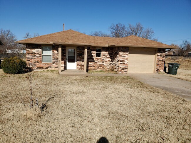 2 or 3 Bedroom, 1 bathroom house in Edmond... - 2 or 3 Bedroom, 1 bathroom house in Edmond...