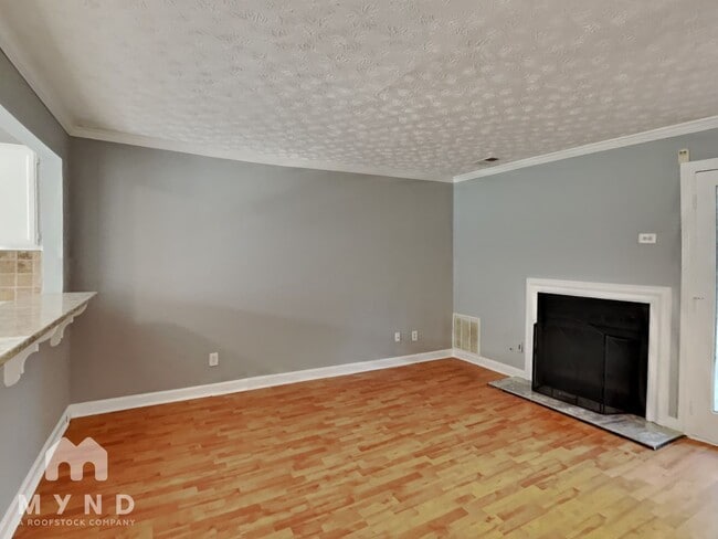 Photo - 3588 Kennesaw Station Dr