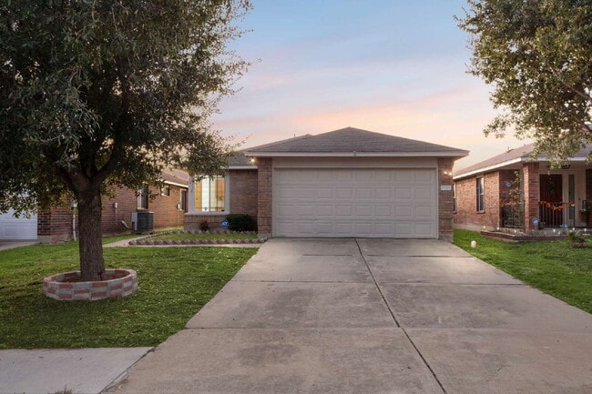 Building Photo - Charming Home in Presidential Meadows