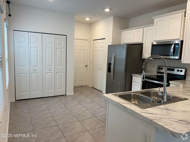 Building Photo - 4021 Haymon Ave Rental