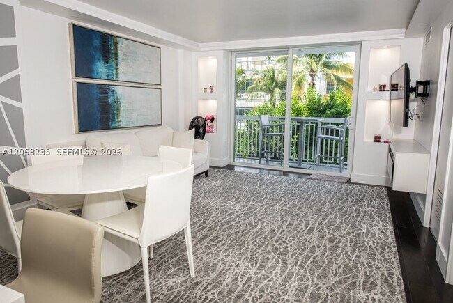 Building Photo - 401 Ocean 303 Unit 303