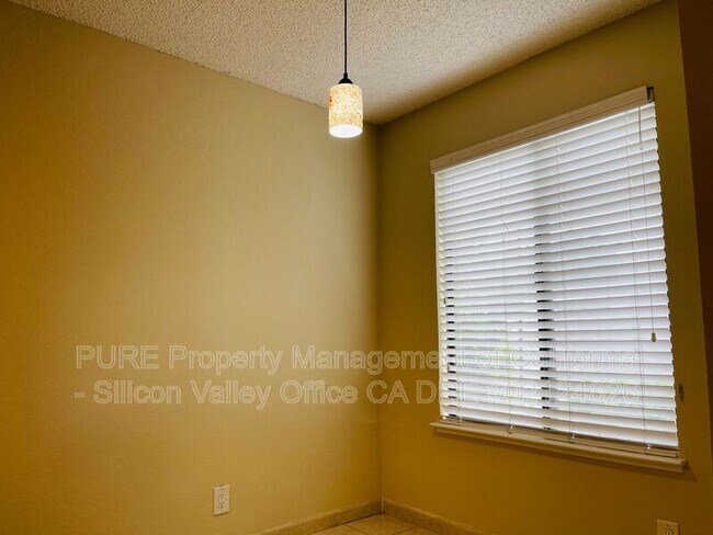 Photo - 718 Cassaday Ct