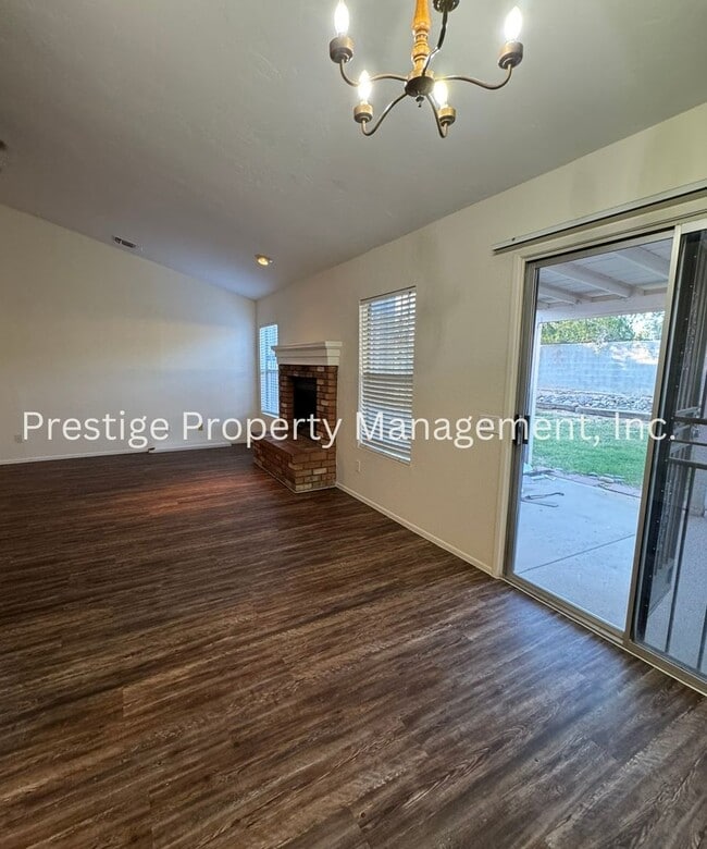 Photo - 3/2 Charming Northwest Home!