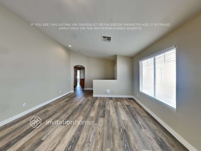 Photo - 426 Waterbrook Dr