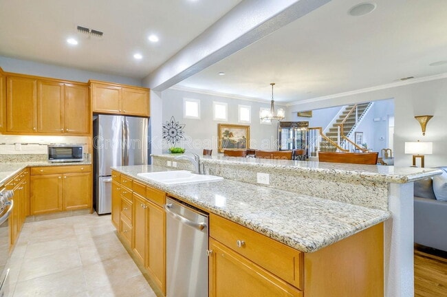 Photo - 171 W Santa Barbara Way