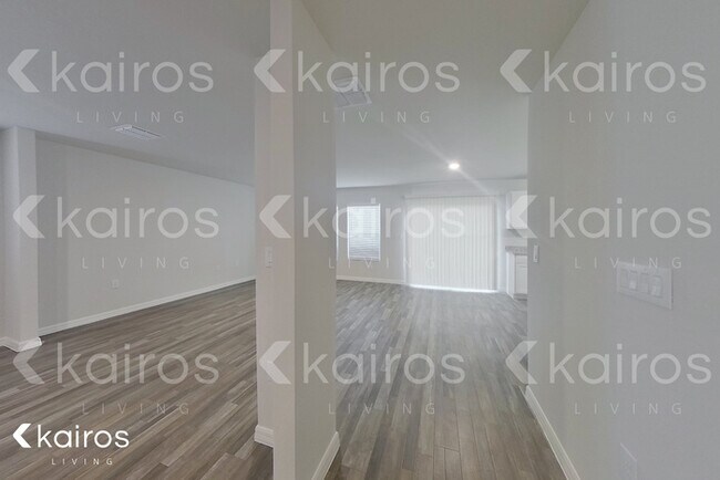 Photo - 1787 Lawn Ave