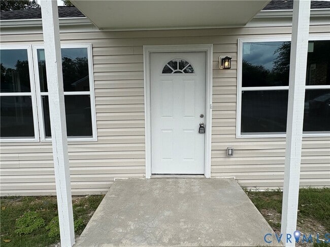 Photo - 321 St Mark St