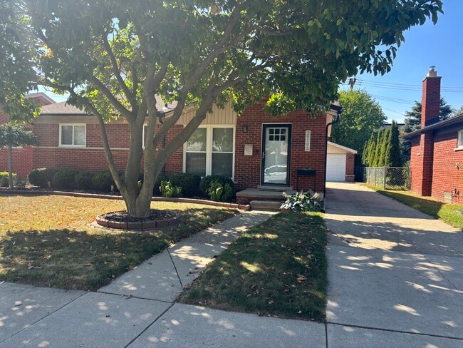 Photo - 29195 Spoon Ave