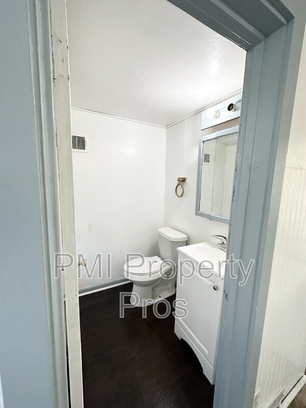 Photo - 6762 N 52nd St