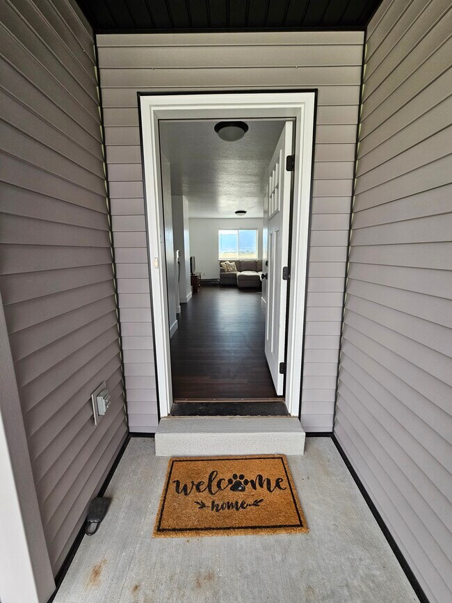 638 1380 E House House Rental in Hyrum, UT