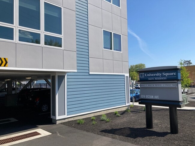 Photo - University Square South