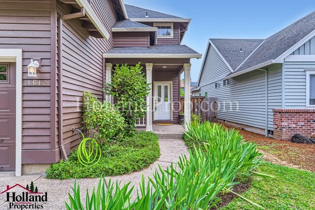 Photo - 1612 NE Parkside Dr