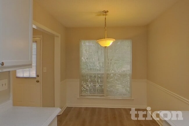 Photo - 511 Horseshoe Cir