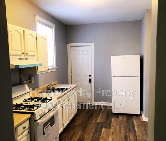 Photo - 2731 The Alameda